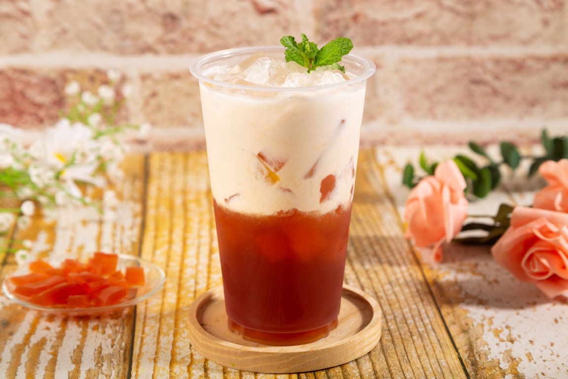 tra-sua-thach-dao-latte