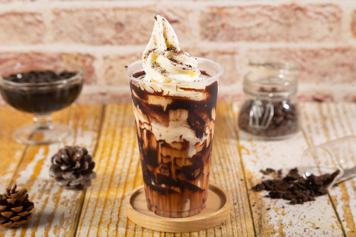 tra-sua-nuong-kem-tuoi-socola